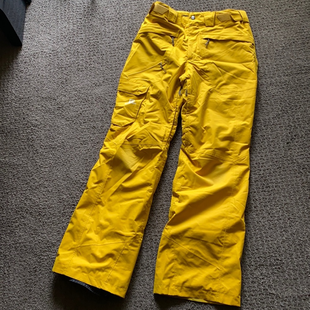 Salomon snow pants regular fit